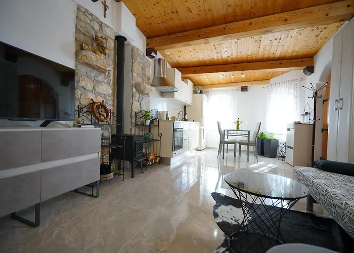 Angelina - Stone House Apartman