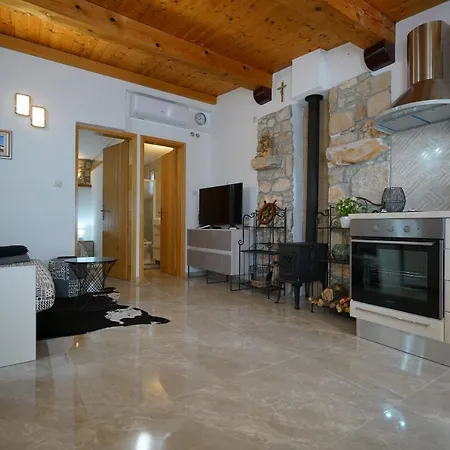 Apartment Angelina - Stone House *