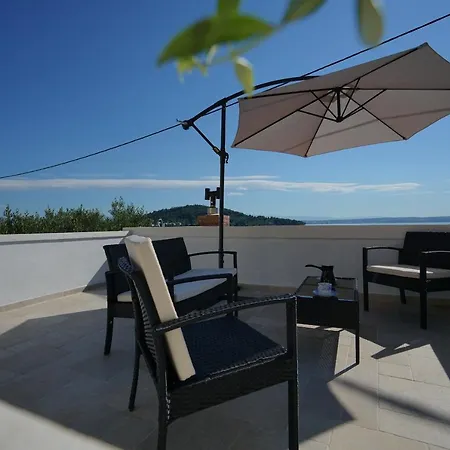 アパート Angelina - Stone House