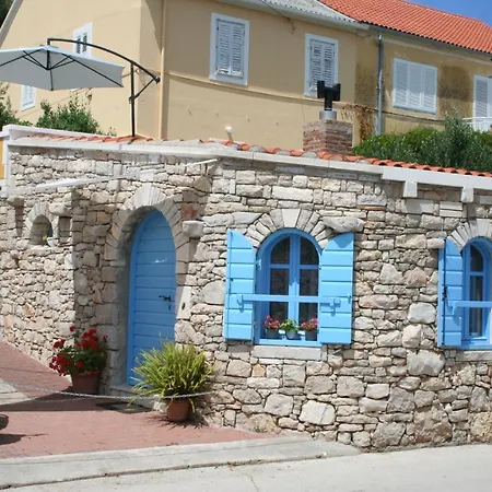 アパート Angelina - Stone House カリ