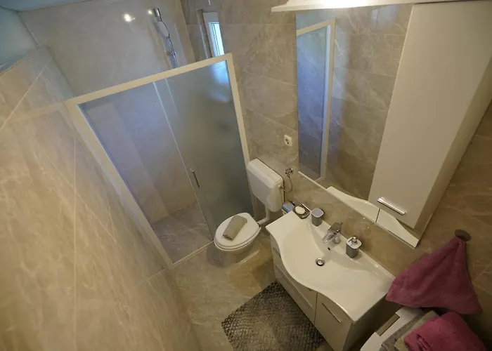 Angelina - Stone House *